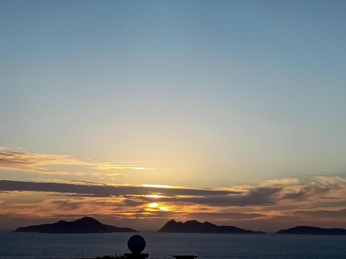 Precioso Apartamento Con Terreno Y Vistas A Cies Vigo Kültér fotó